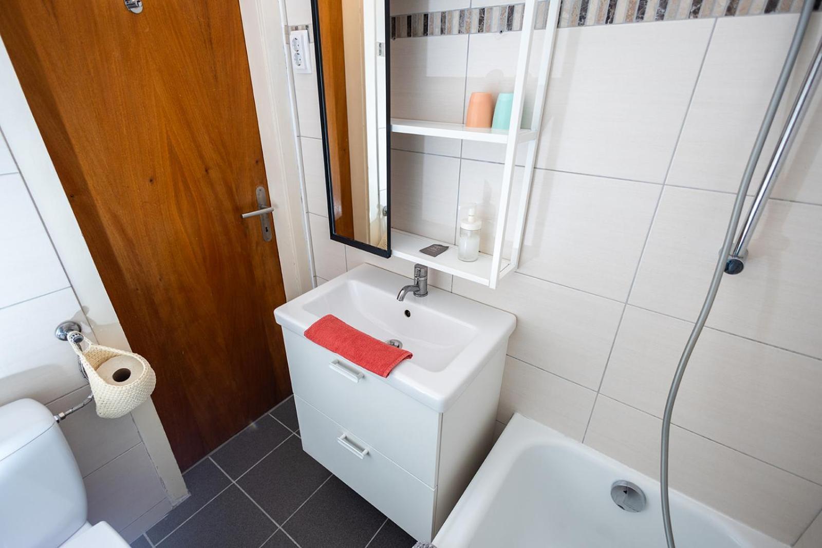 Mooki Beach Apartment Bodensdorf Extérieur photo